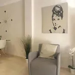 Modern Next To Pool Μαρμπέλλα