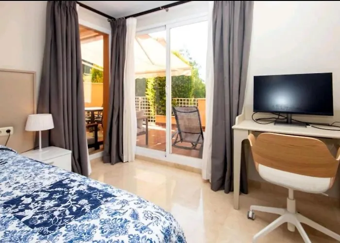 Appartement Modern Next To Pool *