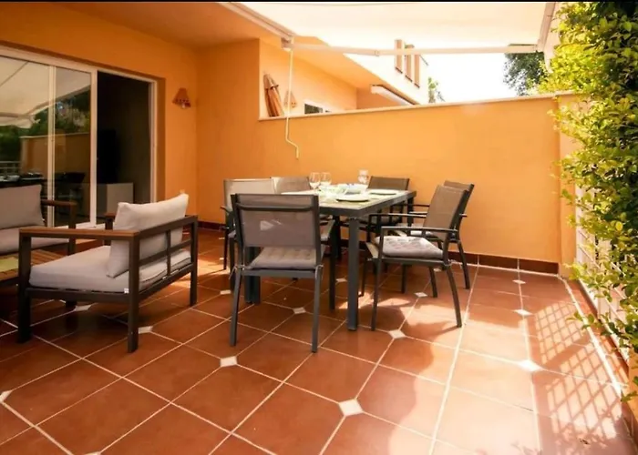 Modern Next To Pool Marbellac