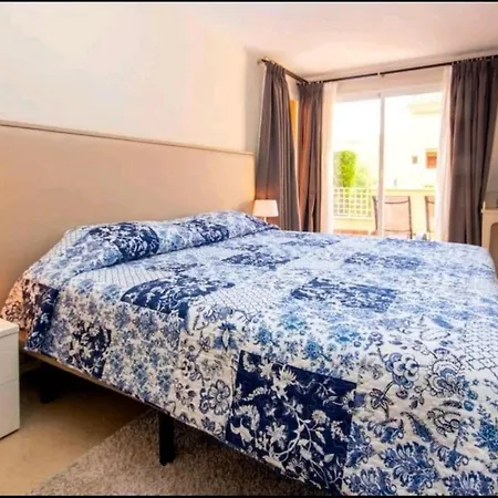 Appartement Modern Next To Pool